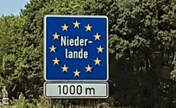 Als kleiner Saisonabschluss waren wir Fr-So mit 24 TeammitgliederInnen auf einem...